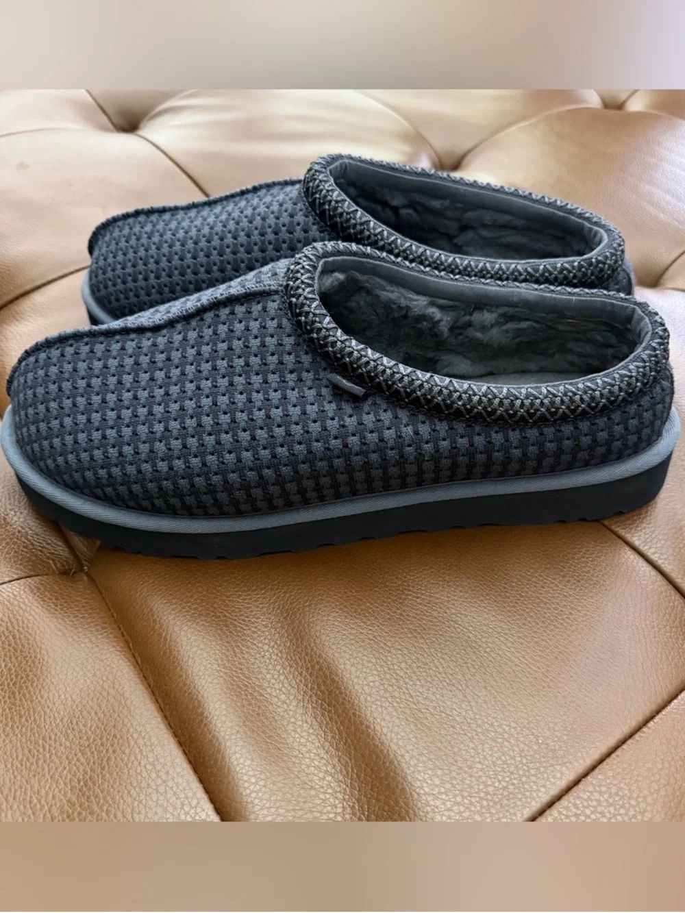 UGG Plush Navy Men's Slip-Ons EUC 12